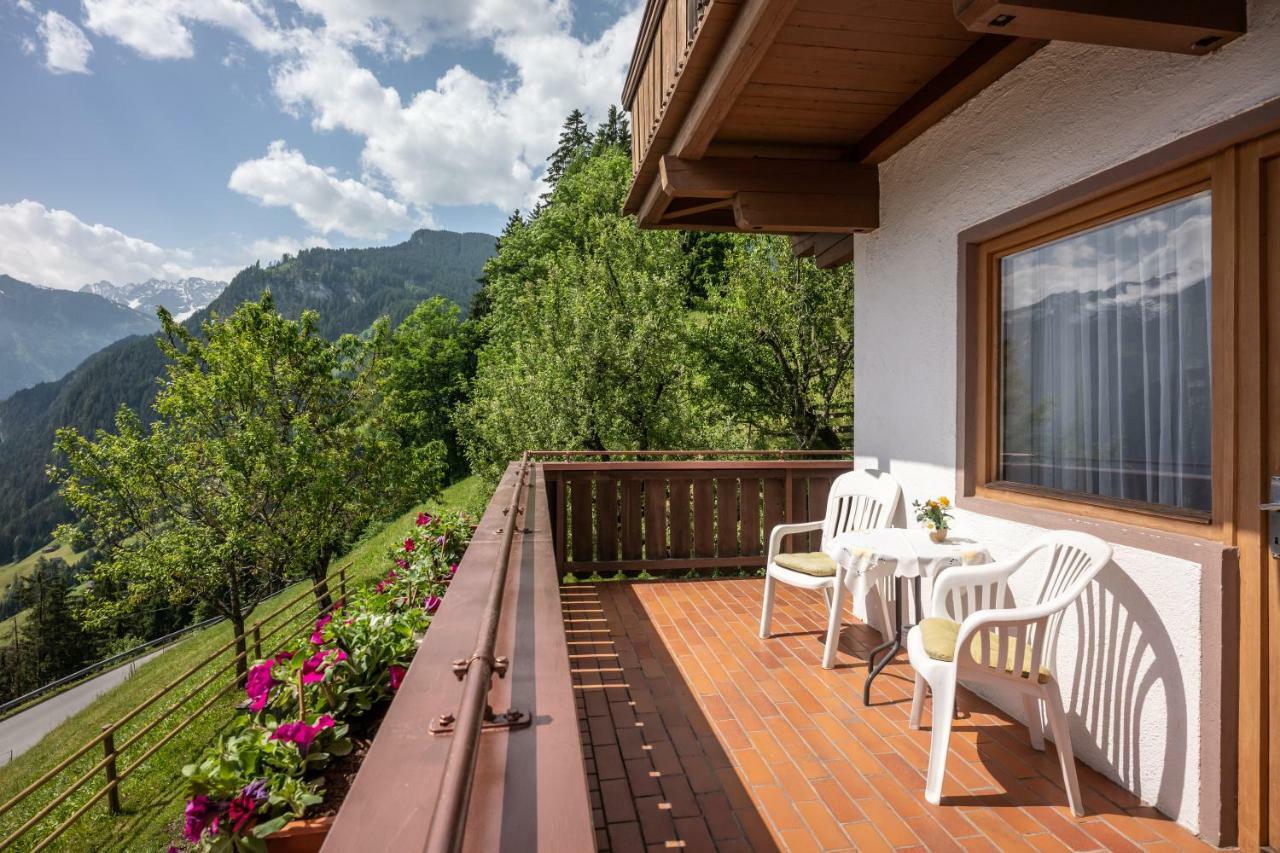 Gasthof Pension Berghof Hippach Exterior foto